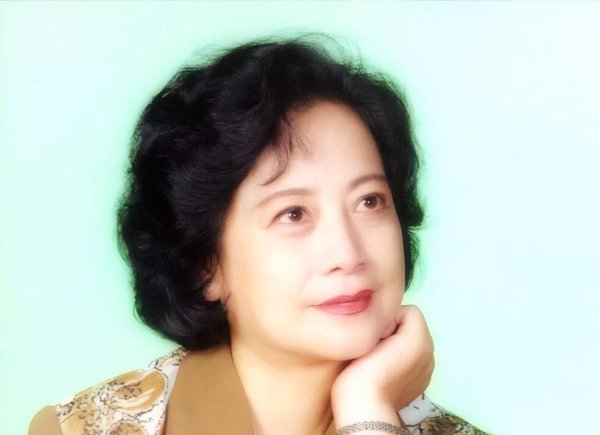 尚竞配资 演员左大玢结识毛主席，成为好朋友，毛主席：你为什么姓左不姓右